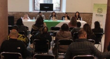 PRESENTAN COLECCIÓN FOTOGRÁFICA REALIZADA POR NIÑOS CON DISCAPACIDAD