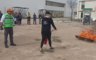 CAPACITAN A CIUDADANOS EN CURSOS BÁSICOS DE PROTECCIÓN CIVIL