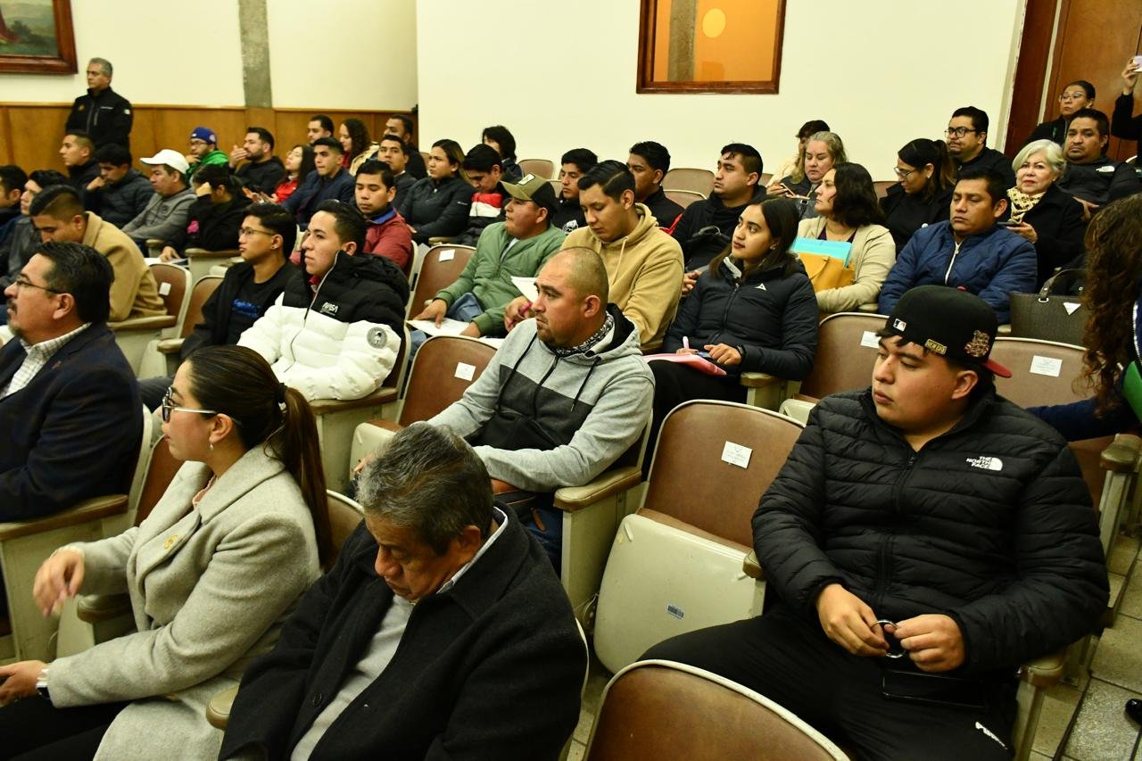 ASIGNAN PLAZAS DOCENTES DE EDUCACIÓN FÍSICA