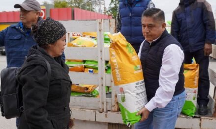 ENTREGAN SEMILLAS DE MAÍZ A PRODUCTORES AGRÍCOLAS DE LA HUASTECA