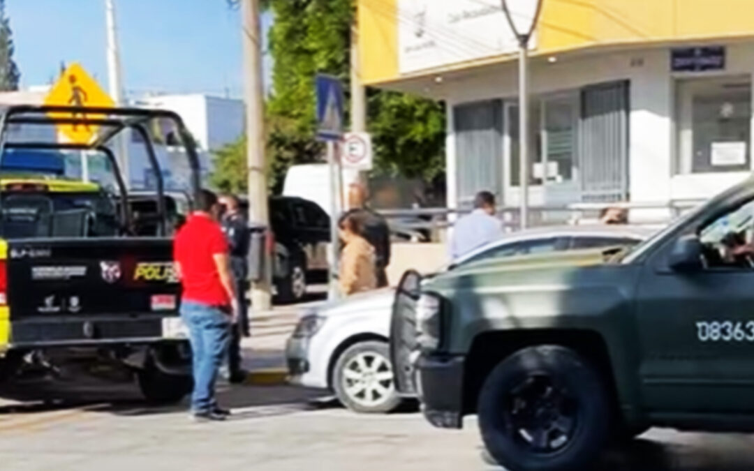 VIOLENTO ASALTO A MANO ARMADA EN OFICINA  RECAUDADORA DE SLP