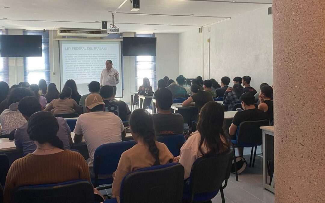 REALIZAN CONFERENCIAS DE CAPACITACIÓN LABORAL EN LA ZONA MEDIA