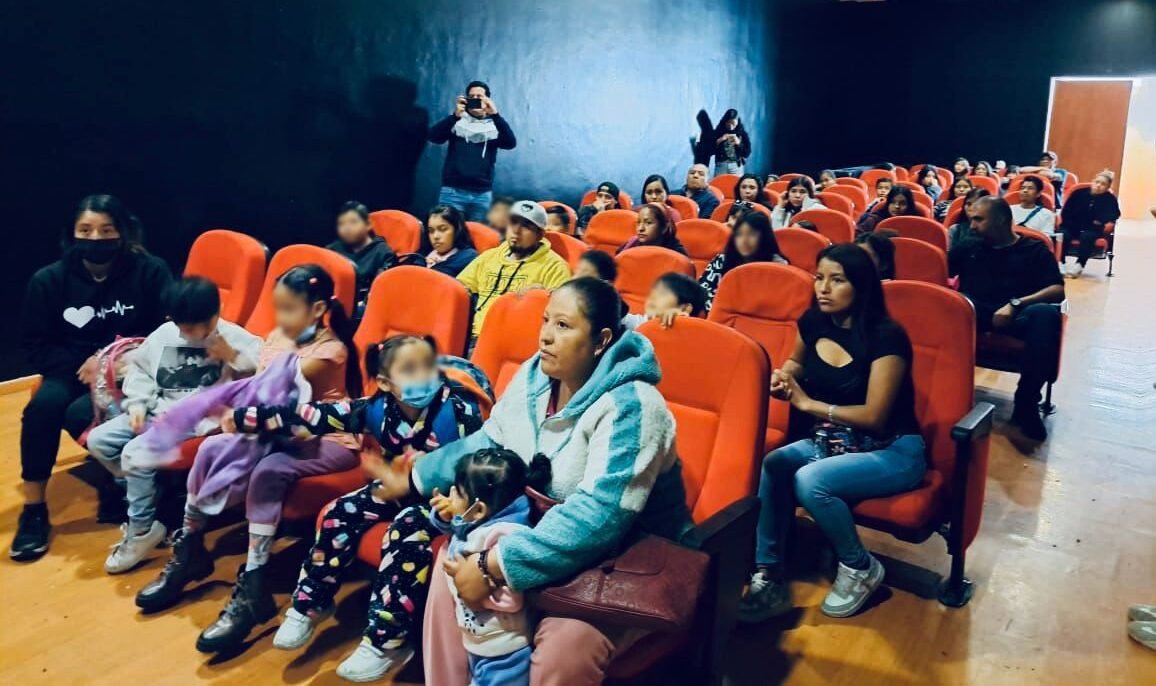 LLEVAN FUNCIÓN DE CINE PARA INFANTES DE PUEBLOS ORIGINARIOS