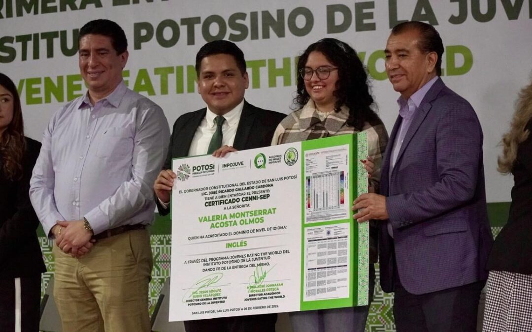 ENTREGAN CERTIFICADOS DE INGLÉS A PARTICIPANTES DEL PROGRAMA ESTATAL «JÓVENES EATING THE WORLD»