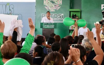 BRINDARÁN SEGURO MÉDICO Y DE VIDA A ESTUDIANTES DE NIVEL BÁSICO DE ESCUELAS PÚBLICAS DE SLP