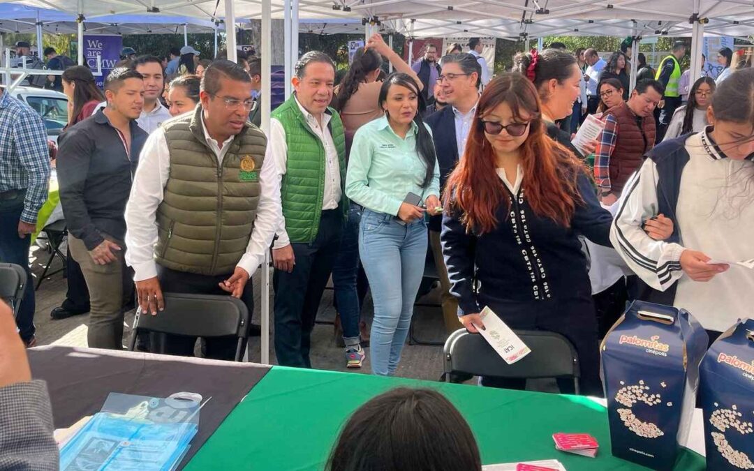 SE LLEVÓ A CABO LA PRIMERA FERIA DEL EMPLEO EN VILLA DE POZOS
