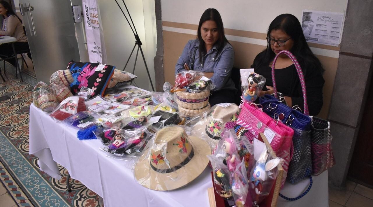 REALIZAN EXPO VENTA CON MOTIVO DEL 14 DE FEBRERO