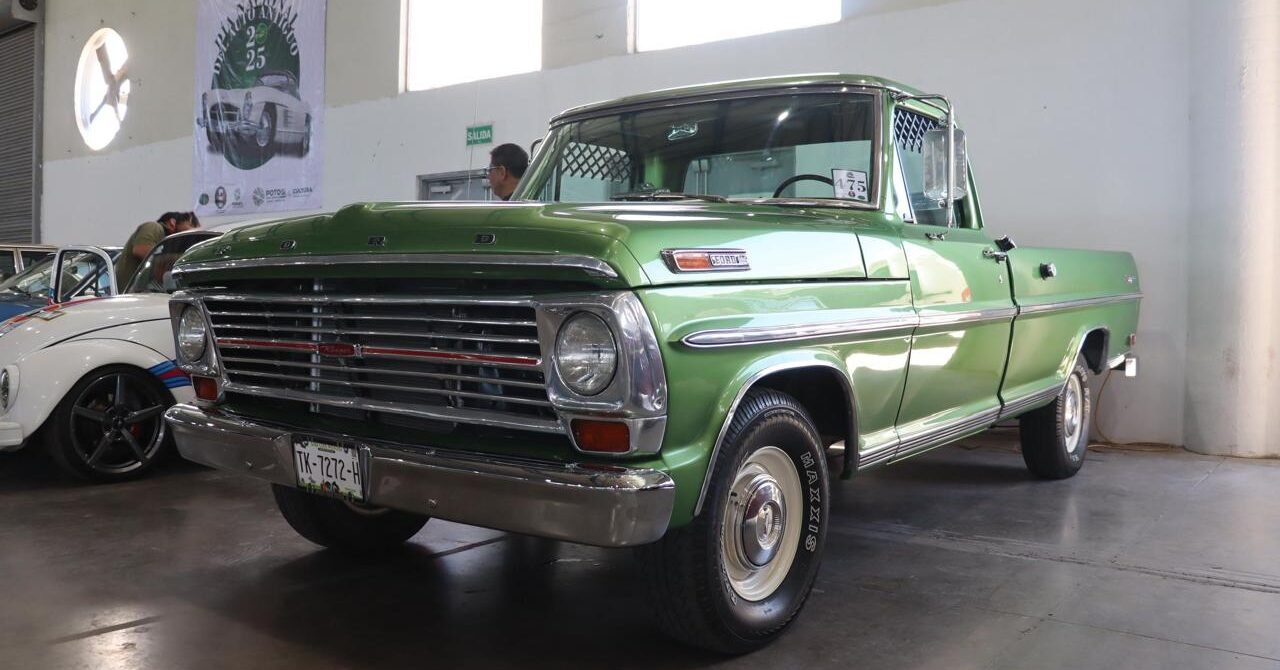 CON MÁS DE 10 MIL ASISTENTES, SE CELEBRÓ EL DÍA NACIONAL DEL AUTO ANTIGUO