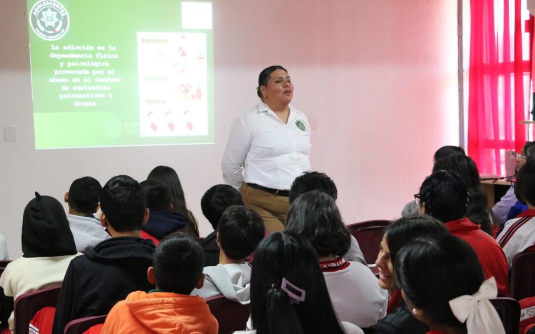 REALIZAN CONFERENCIAS EN TELESECUNDARIAS DEL ESTADO PARA PREVENIR EL ACOSO ESCOLAR