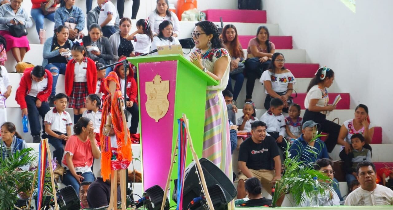 CONMEMORAN EL 56 ANIVERSARIO DE LA EDUCACIÓN INDÍGENA