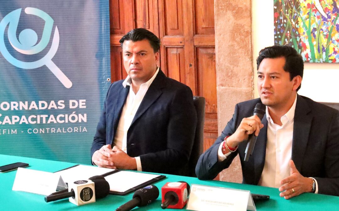 CAPACITAN A SERVIDORES MUNICIPALES EN RENDICIÓN DE CUENTAS