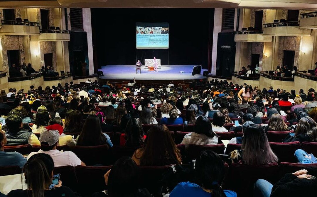 CAPACITAN A DOCENTES SOBRE LA NUEVA ESCUELA MEXICANA