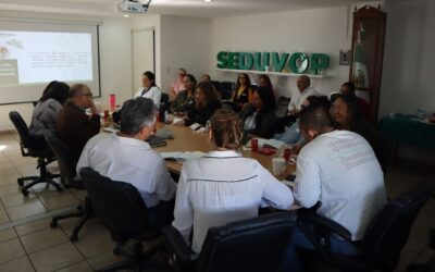 CAPACITAN A PERSONAL DE SEDUVOP EN ATENCIÓN AL PÚBLICO