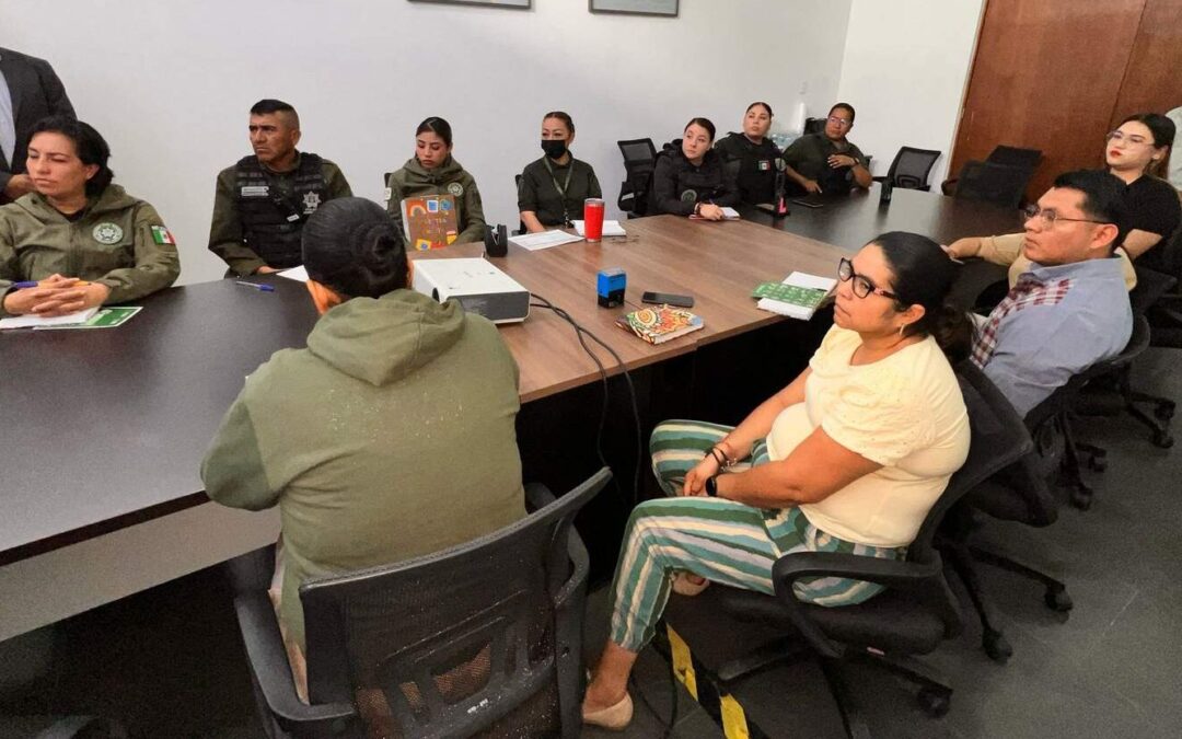 CAPACITAN A POLICÍAS MUNICIPALES SOBRE PROTOCOLOS DE AUXILIO A MENORES