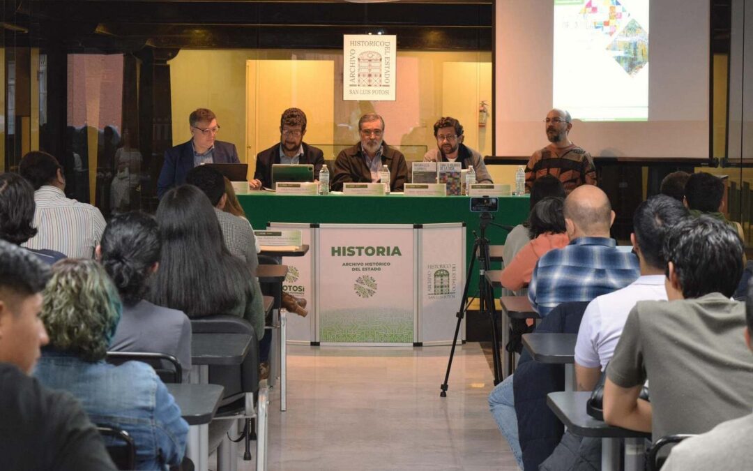 SE LLEVÓ A CABO LA PRESENTACIÓN DE DOS LIBROS EN EL ARCHIVO HISTÓRICO