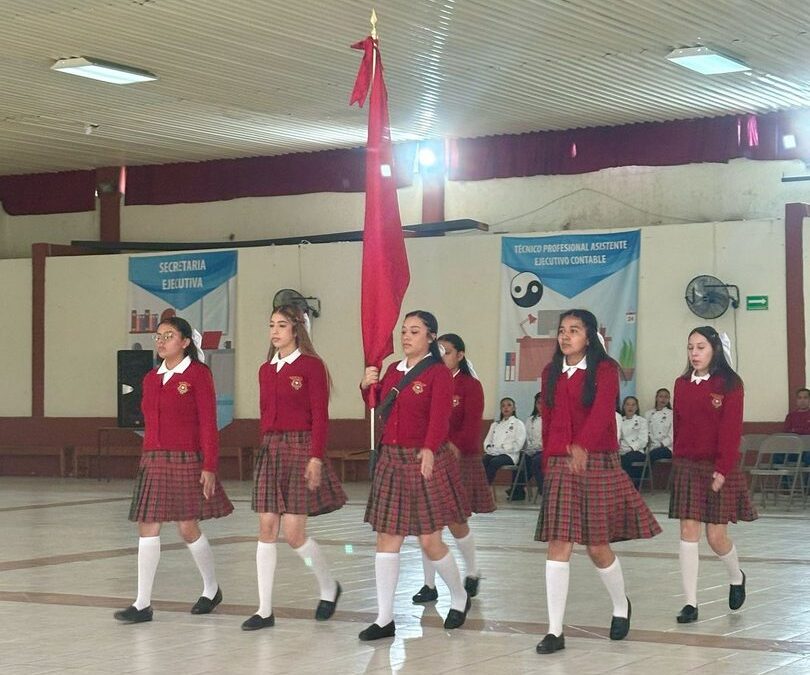 ESTADO REALIZA DEMOSTRACIÓN DE ESCOLTAS Y BANDAS DE GUERRA