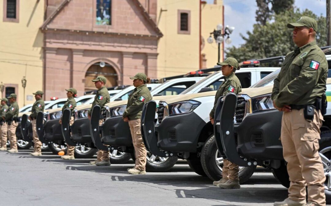 ENTREGAN EQUIPAMIENTO PARA LA SEGURIDAD DE VILLA DE POZOS
