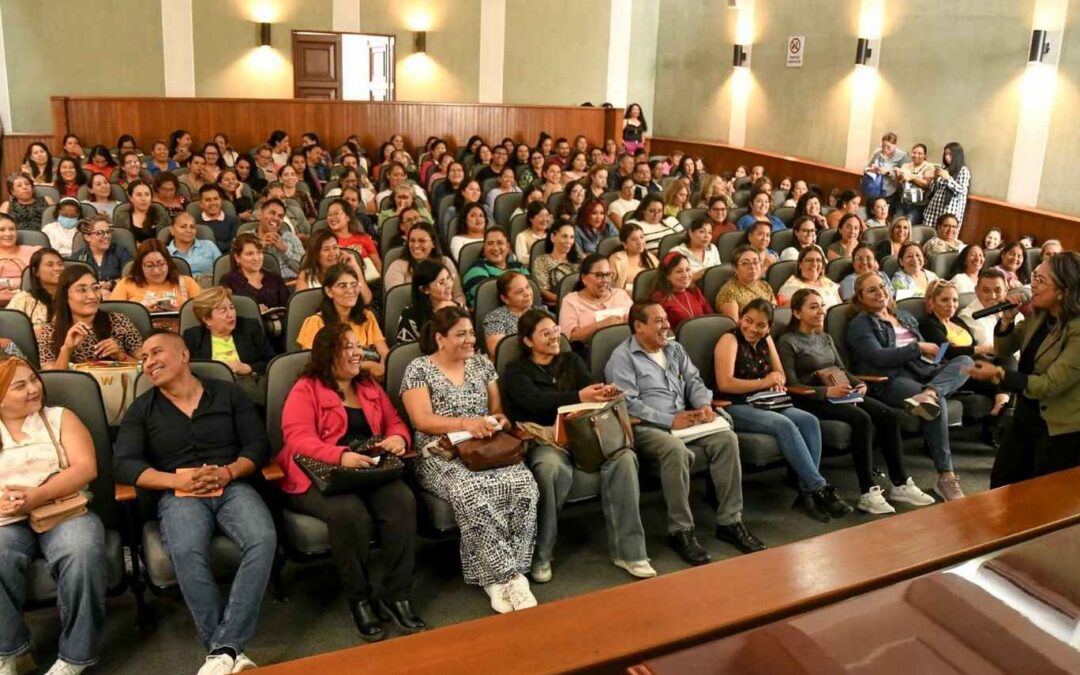 OFRECERÁN MÁS CAPACITACIONES A SERVIDORES PÚBLICOS