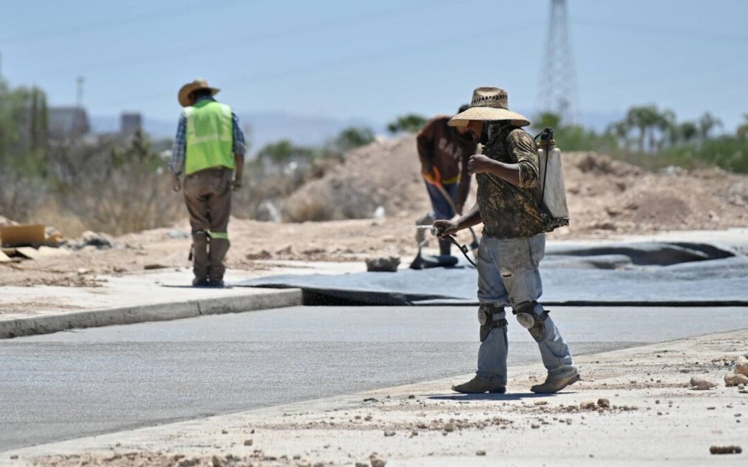 RECONOCEN A TRABAJADORES DE LA CONSTRUCCIÓN EN SU DÍA