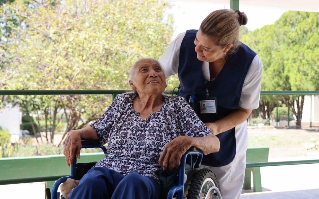 OFRECEN SERVICIOS DE CUIDADO PARA PERSONAS ADULTAS MAYORES A TRAVÉS DEL DIF ESTATAL