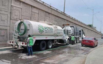 EJECUTAN MANTENIMIENTO A ACCESOS AL ÁREA METROPOLITANA DE SLP