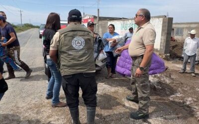 ENTREGAN APOYOS A FAMILIAS AFECTADAS POR LLUVIAS EN CHARCAS