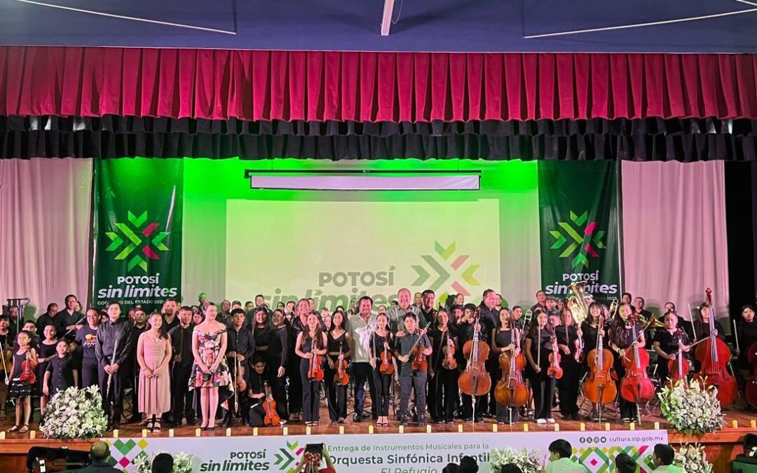 ENTREGAN INSTRUMENTOS A ORQUESTA INFANTIL DE CIUDAD FERNÁNDEZ