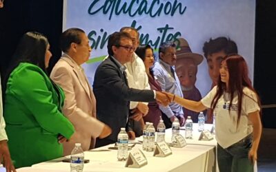 ENTREGAN CERTIFICADOS DE EDUCACIÓN PRIMARIA Y SECUNDARIA PARA ADULTOS EN SOLEDAD