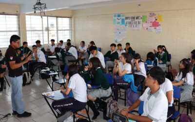 CAPACITAN A ESTUDIANTES SOBRE CIBERACOSO Y PREVENCIÓN