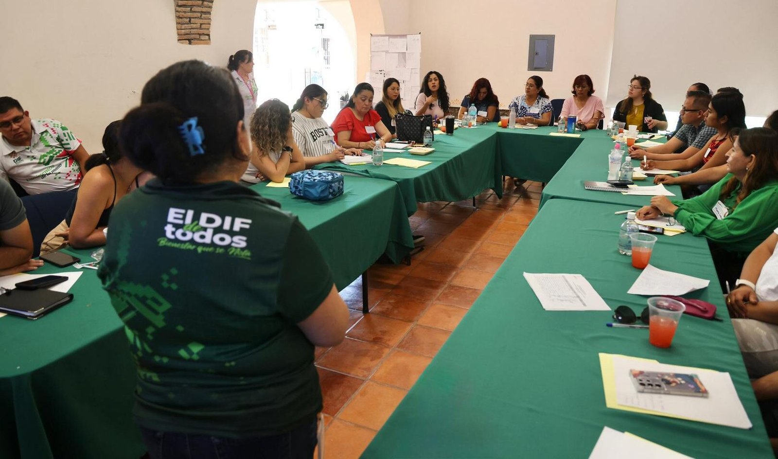 MUNICIPIOS RECIBEN CAPACITACIÓN EN RESOLUCIÓN PACÍFICA DE CONFLICTOS