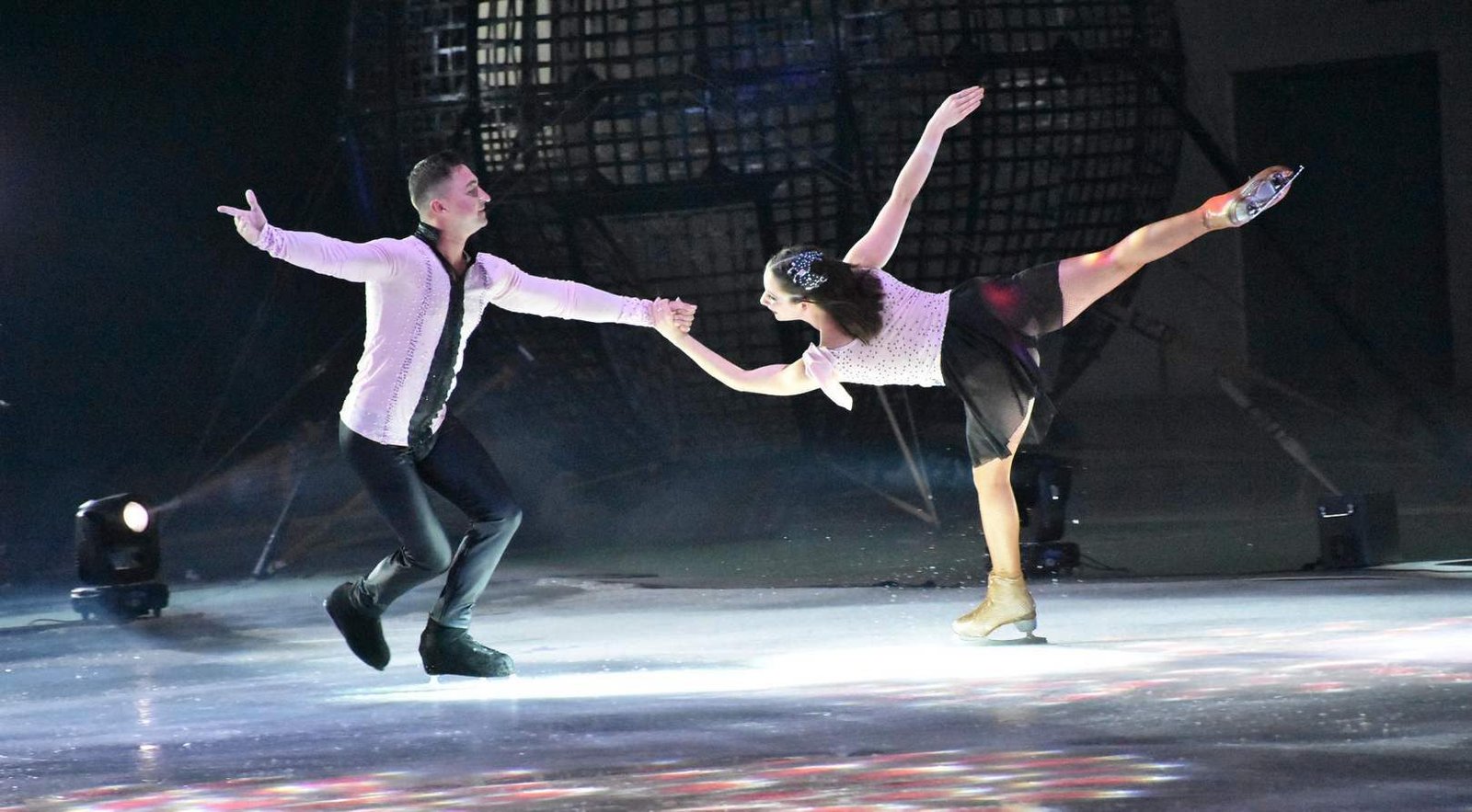 FENAPO 2025 CONTARÁ CON ESPECTÁCULO INTERNACIONAL DE PATINAJE SOBRE HIELO