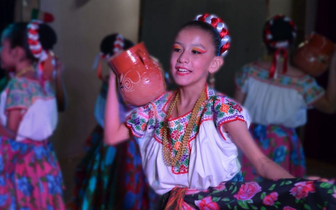 REALIZAN XXVIII DEMOSTRACIÓN DE DANZA Y BAILES REGIONALES