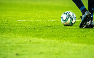 REALIZAN CONFERENCIA SOBRE FÚTBOL E IDENTIDAD NACIONAL