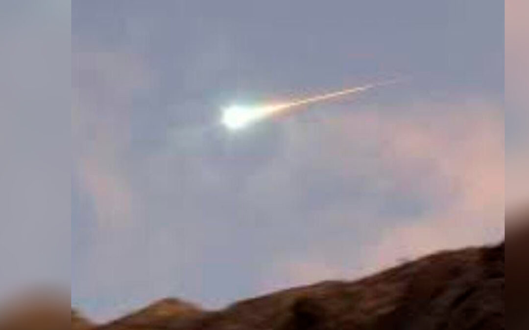 ESTRUENDO Y LUZ EN EL CIELO SORPRENDIERON A POTOSINOS