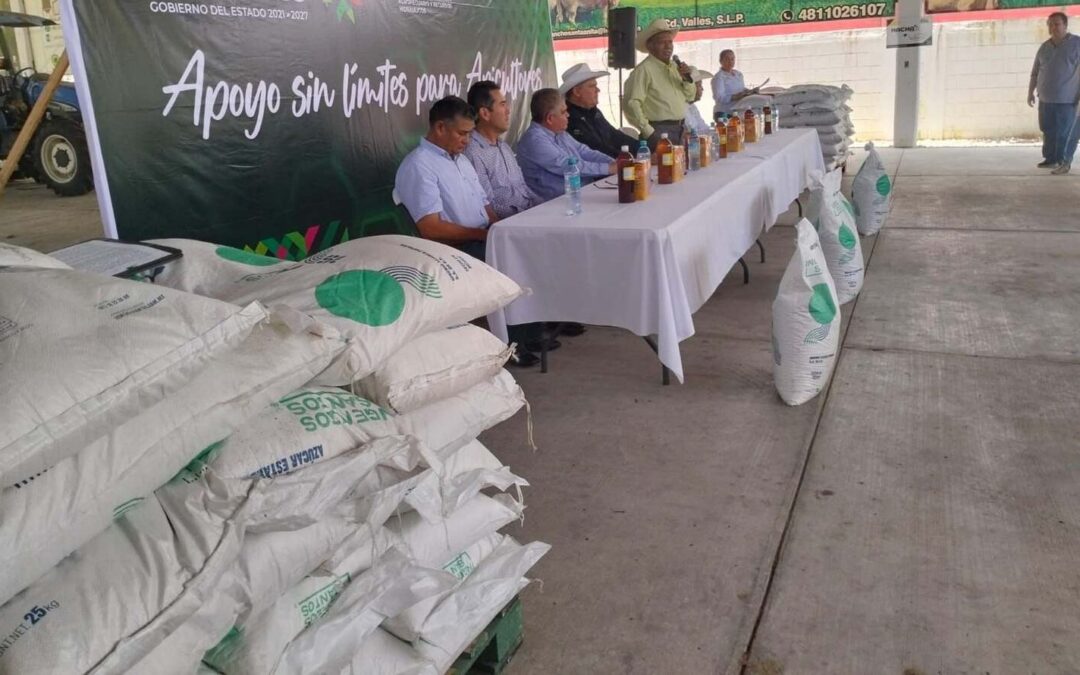 ENTREGAN OCHO TONELADAS DE ALIMENTO PARA EL SECTOR APÍCOLA