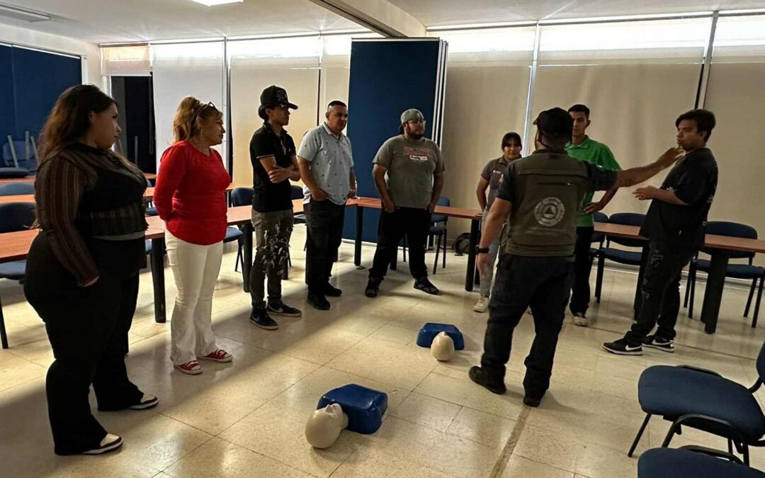 CAPACITAN A PERSONAL DE LA FENAPO EN PRIMEROS AUXILIOS Y PROTOCOLOS DE EMERGENCIA