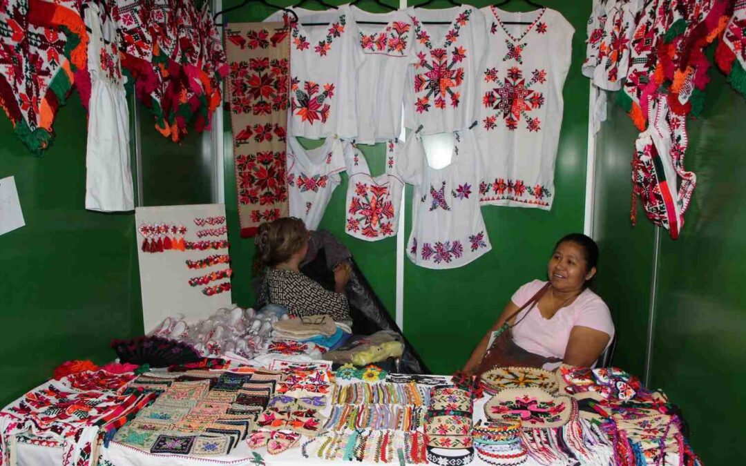 DAN APOYO A 600 ARTESANOS EN LA FENAPO 2025 CON ESPACIOS, HOSPEDAJE Y ALIMENTACIÓN GRATUITA