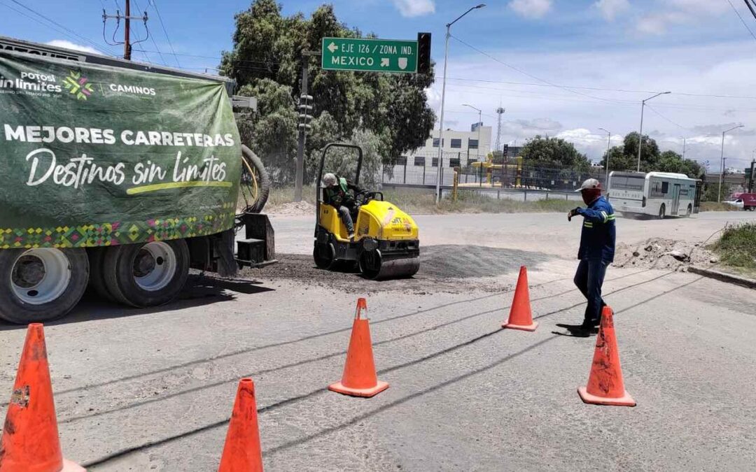 INICIAN TRABAJOS DE MANTENIMIENTO EN VIALIDADES DE LA ZONA INDUSTRIAL