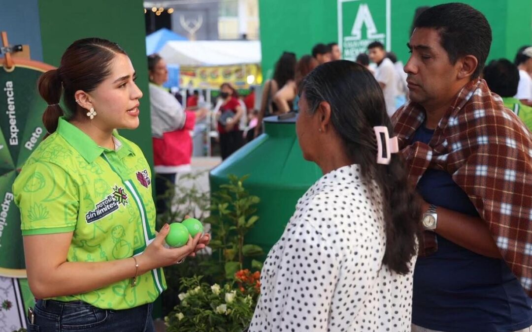 DIF ESTATAL OFRECE SERVICIOS GRATUITOS EN LA FENAPO 2025