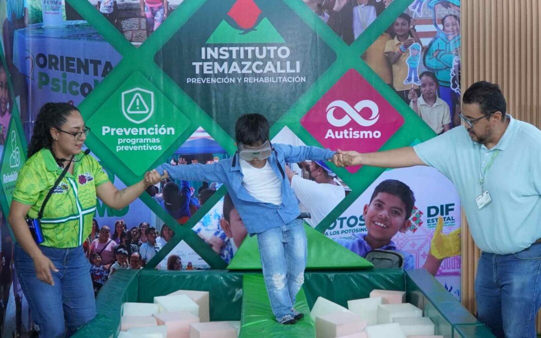 INSTITUTO TEMAZCALLI BRINDA MÁS DE MIL ATENCIONES EN LA FENAPO 2025