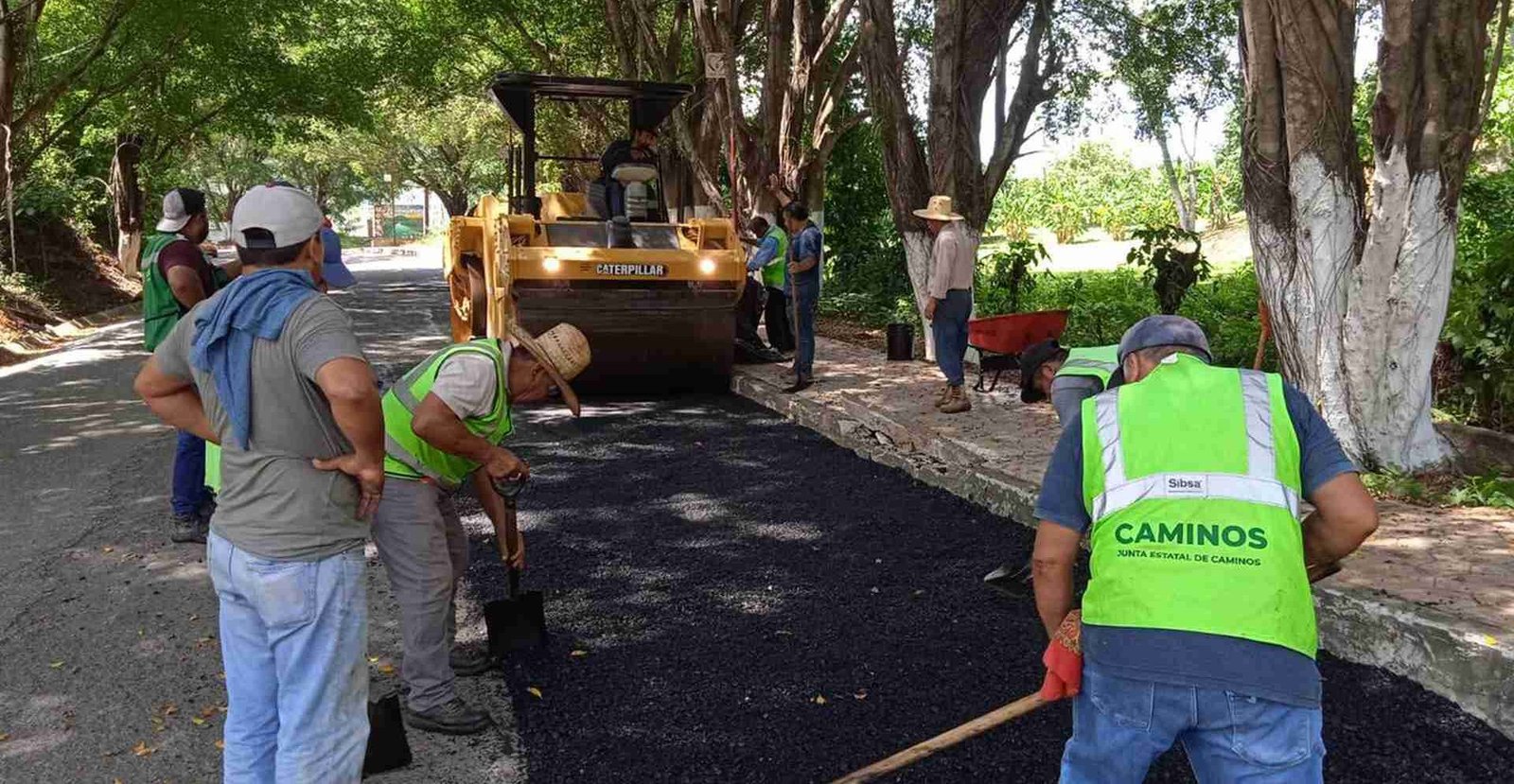 REHABILITAN MÁS DE MIL 500 KILÓMETROS DE CAMINOS EN SLP EN EL AÑO