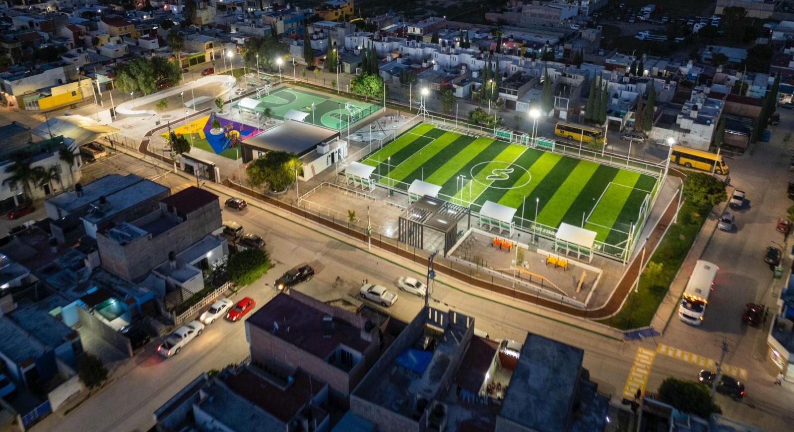 INAUGURAN PARQUE URBANO Y PURIFICADORA DE AGUA GRATUITA EN SOLEDAD