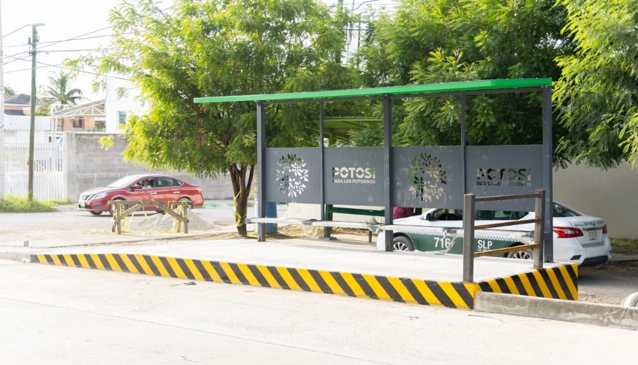 INSTALAN PARADORES DE METRORED EN CIUDAD VALLES