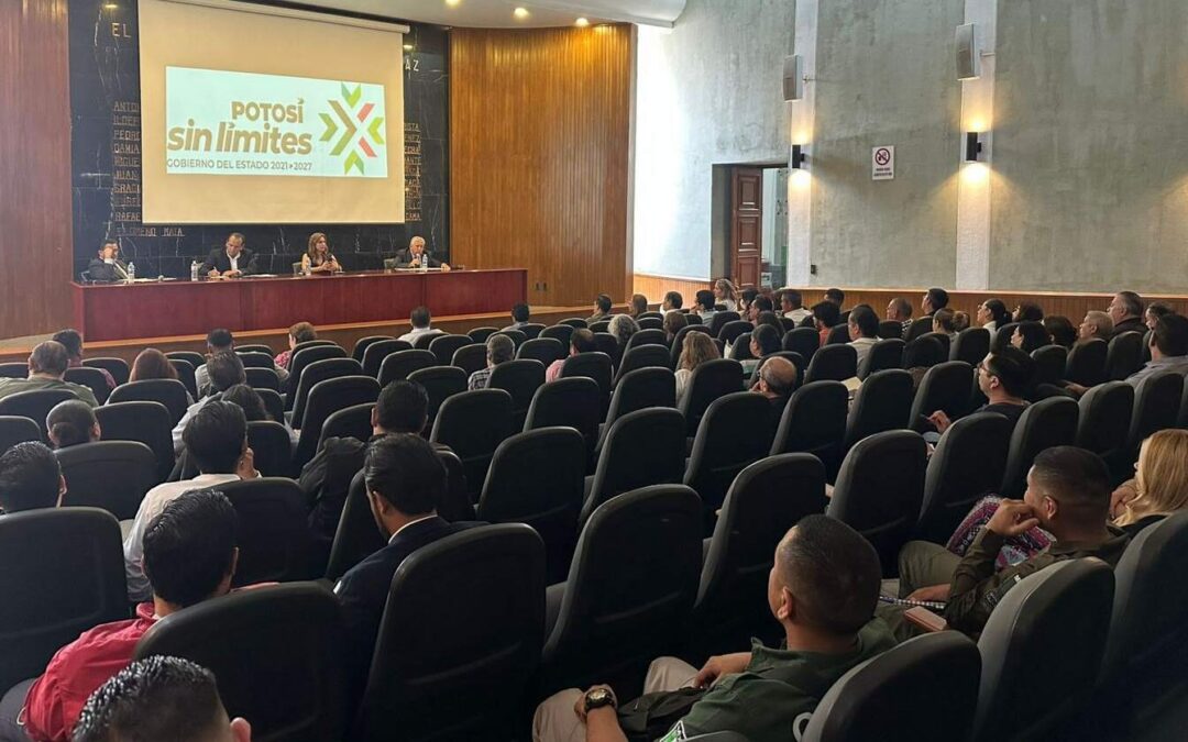 REALIZAN PANEL SOBRE DERECHOS HUMANOS EN EL SERVICIO PÚBLICO EN MATEHUALA