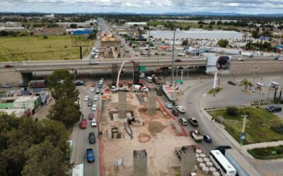 AVANZA 43% CONSTRUCCIÓN DEL MEGA PUENTE EN CIRCUITO POTOSÍ Y VALLE DE LOS FANTASMAS