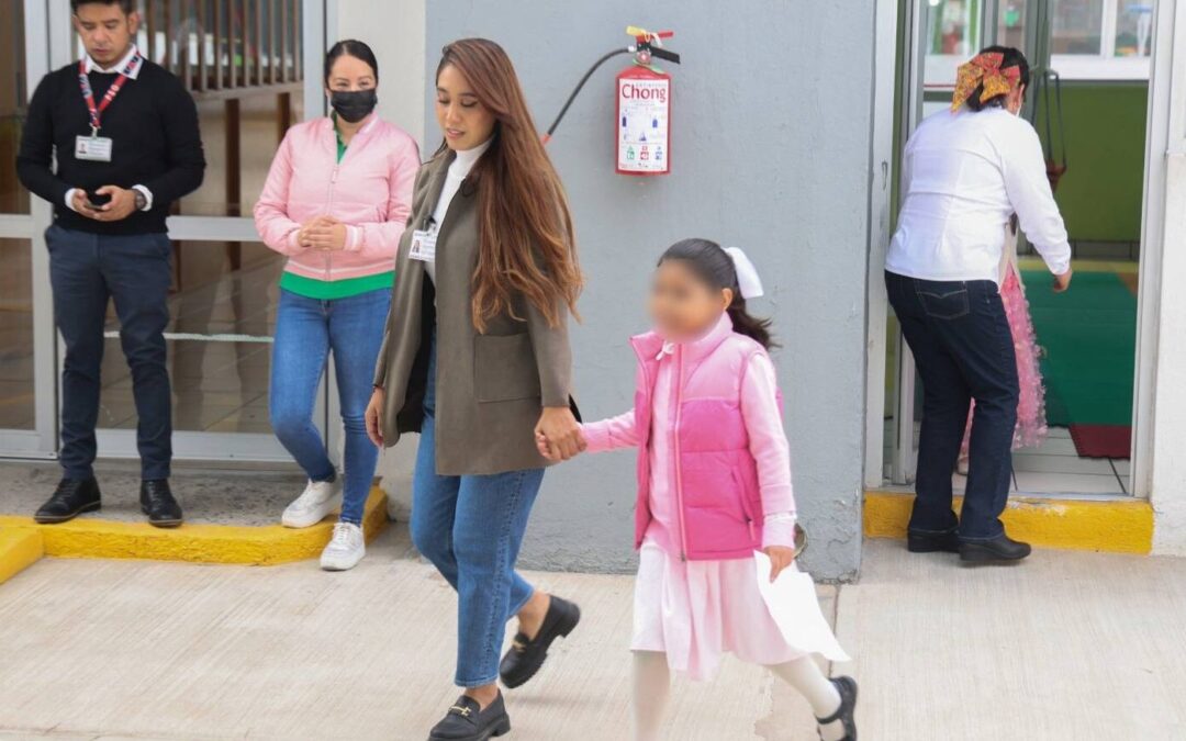 INTEGRAN A SEIS MENORES A FAMILIAS ADOPTIVAS