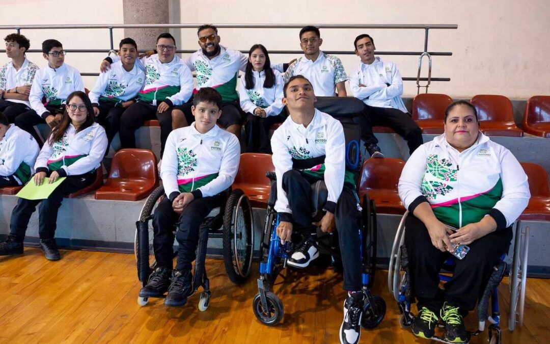 ABANDERAN A 42 ATLETAS POTOSINOS QUE PARTICIPARÁN EN LA PARALIMPIADA NACIONAL CONADE 2025