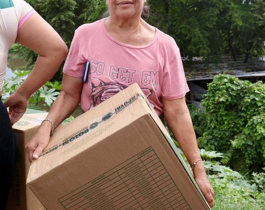 LLEVAN APOYOS A MUNICIPIOS AFECTADOS POR INUNDACIONES EN LA HUASTECA