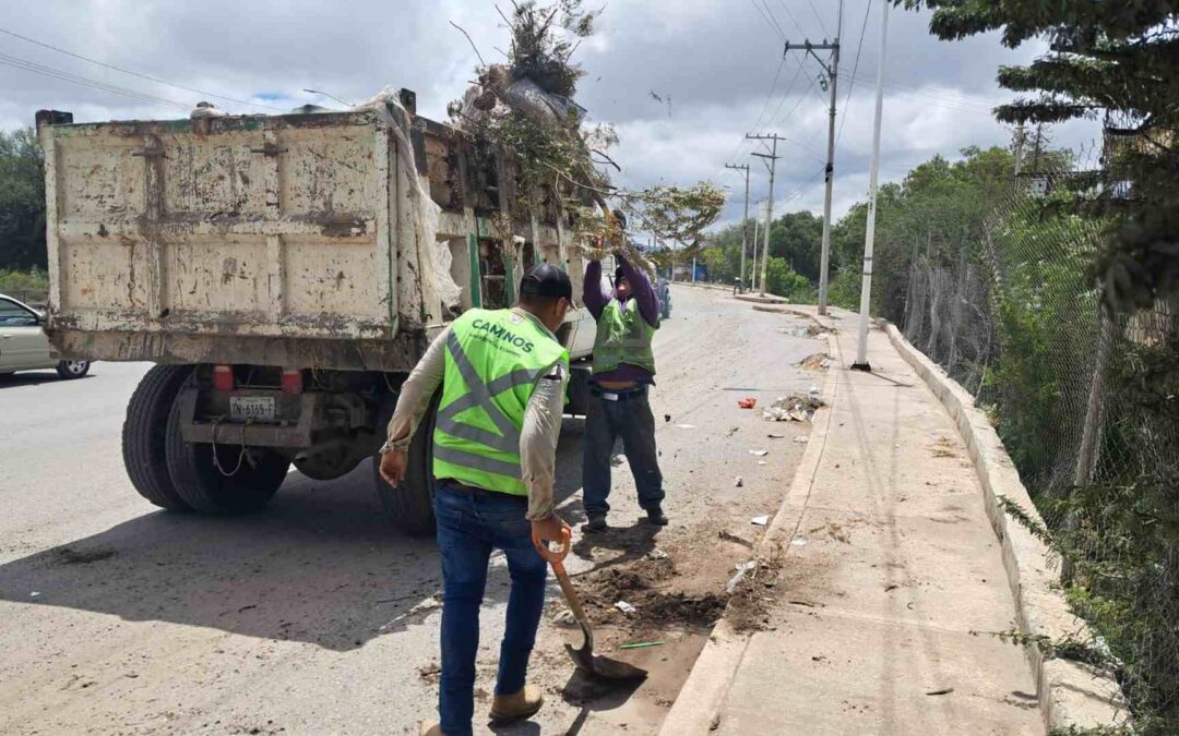 REALIZAN TRABAJOS DE CONSERVACIÓN EN EL CIRCUITO POTOSÍ