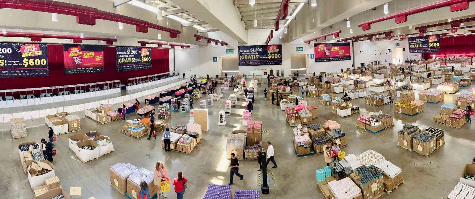 ANUNCIAN MEGA OUTLET DE BELLEZA 2025 EN EL CENTRO DE NEGOCIOS POTOSÍ